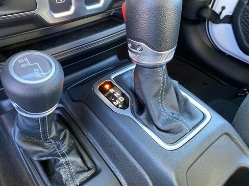 Certified 2025 Jeep Wrangler Sport image 15