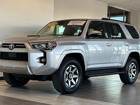Certified 2024 Toyota 4Runner TRD Off-Road Premium image 8