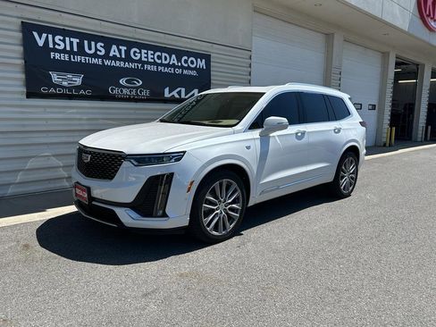 Used 2022 Cadillac XT6 Premium Luxury w/ Platinum Package AWD/4WD image 1