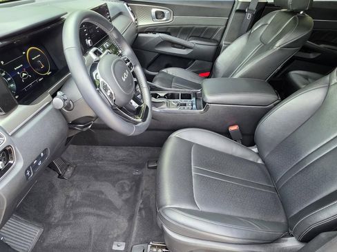 Used 2023 Kia Sorento SX AWD/4WD image 7