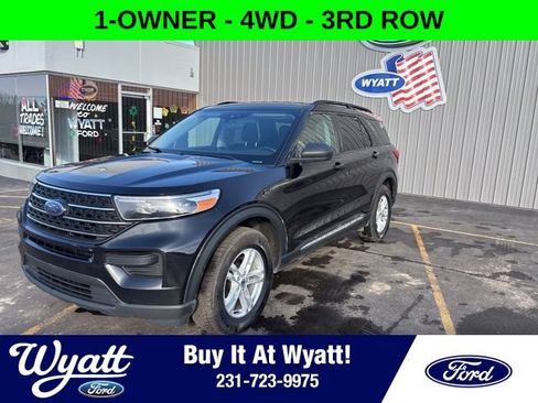 Used 2022 Ford Explorer XLT AWD/4WD image 1