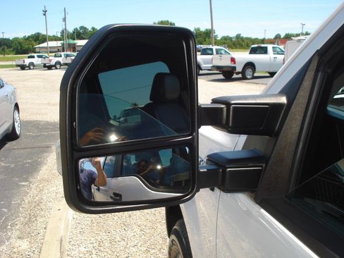 Used 2018 Ford F150 XL w/ Equipment Group 101A Mid AWD/4WD image 17