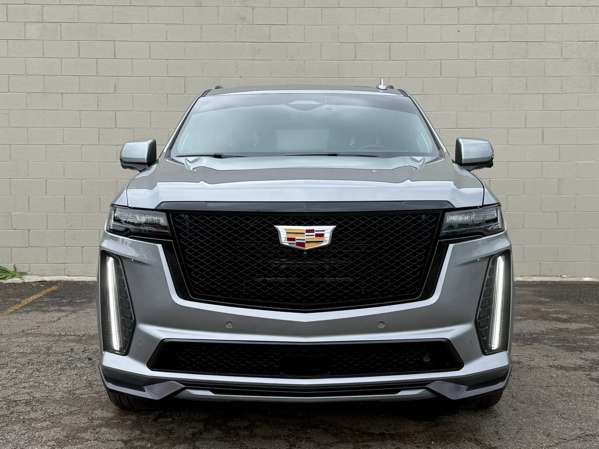 Used 2023 Cadillac Escalade V AWD/4WD image 17