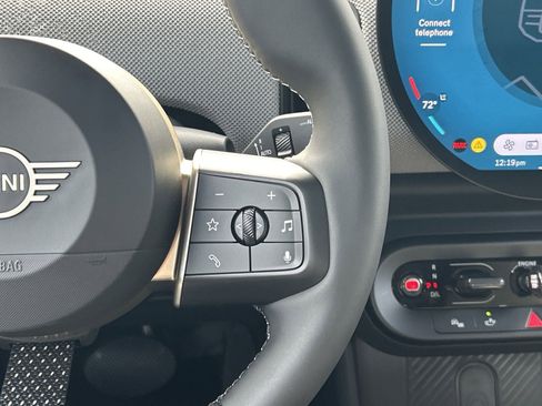 Used 2025 MINI Cooper 2-Door Hardtop image 37