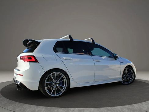 Used 2024 Volkswagen Golf R image 6