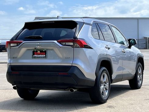 Used 2024 Toyota RAV4 XLE FWD image 4