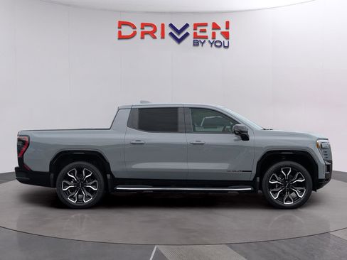 New 2025 GMC Sierra EV Denali image 6
