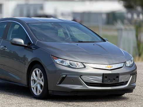 Used 2017 Chevrolet Volt Premier w/ Driver Confidence II Package image 15