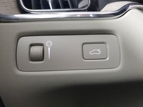 Certified 2022 Volvo XC60 B5 Inscription image 38