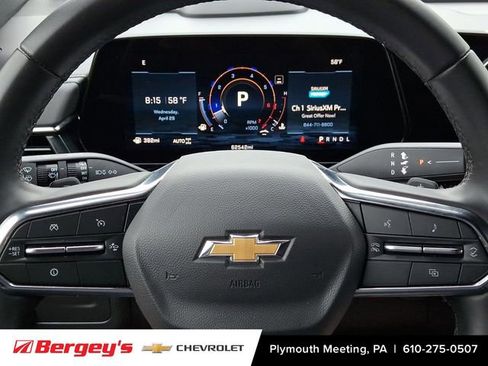 Certified 2025 Chevrolet Suburban LT AWD/4WD image 21