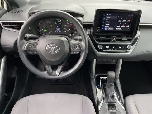 Used 2023 Toyota Corolla Cross AWD Hybrid image 11