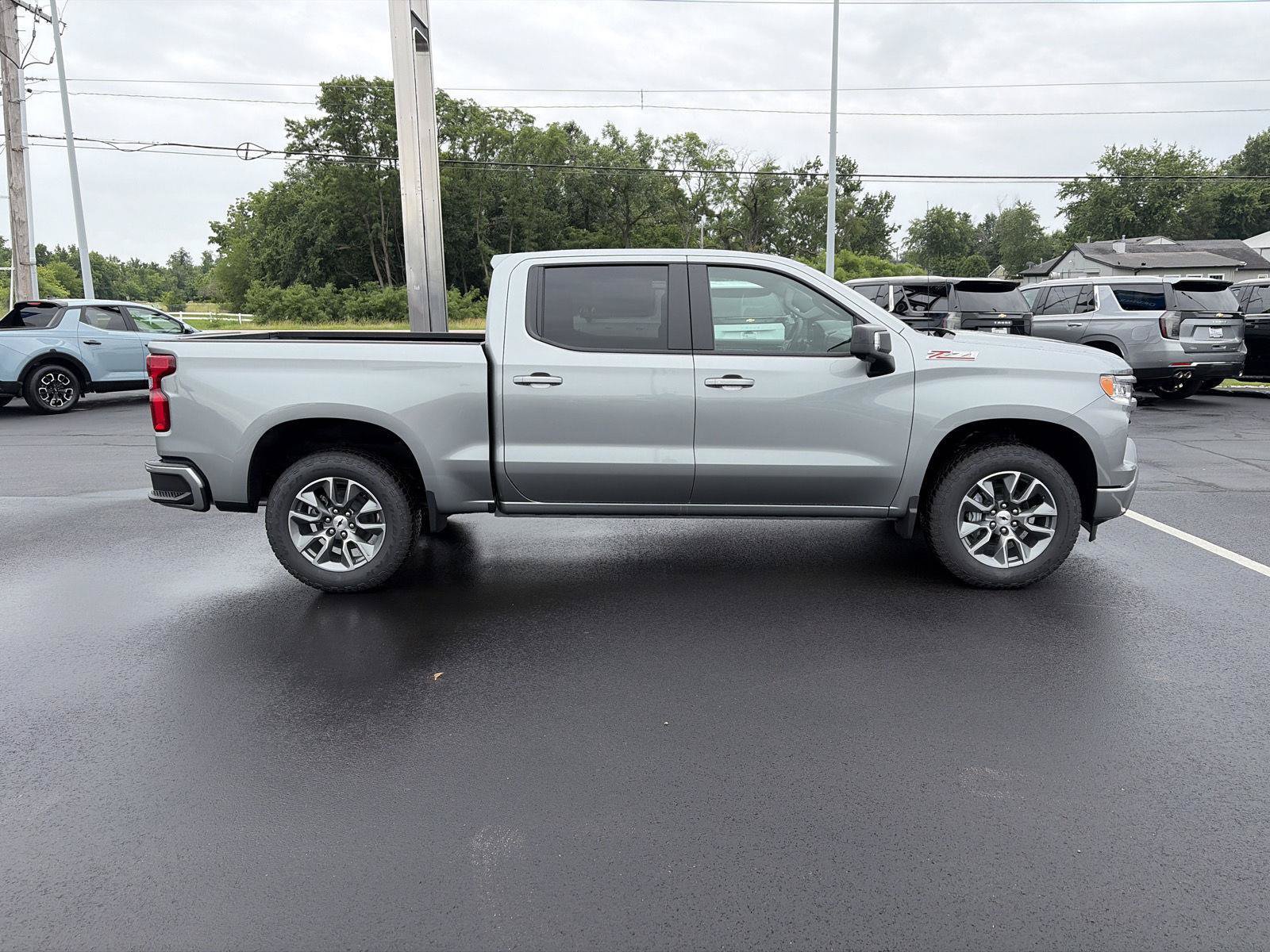 New 2026 Chevrolet Silverado 1500 RST AWD/4WD image 2