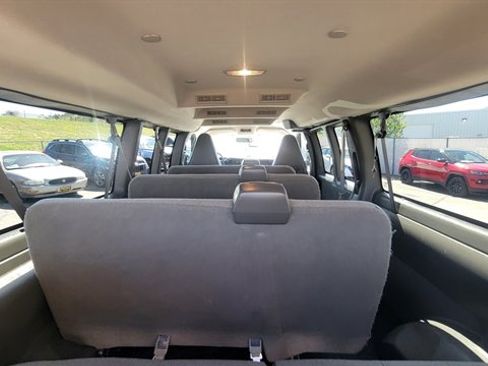 Used 2023 Chevrolet Express 3500 LS RWD image 43