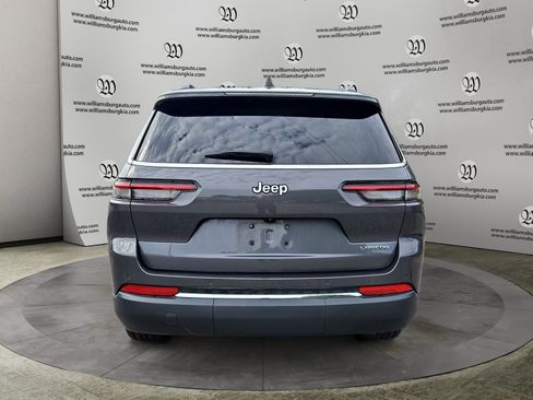Used 2023 Jeep Grand Cherokee L Laredo RWD image 4