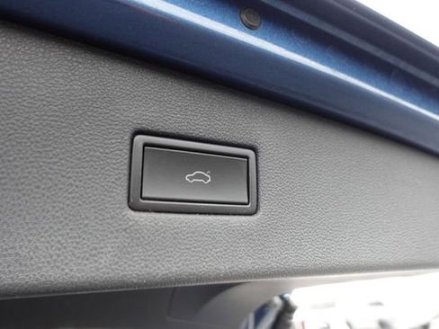 Used 2019 Volkswagen Tiguan SEL R-Line image 29