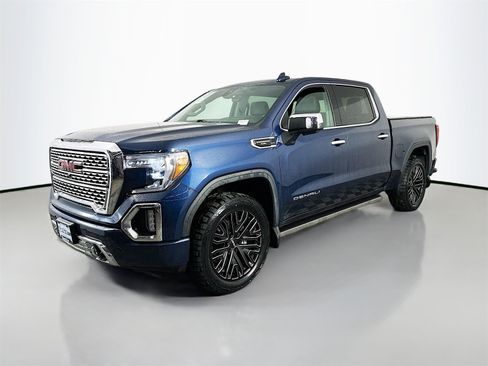 Used 2022 GMC Sierra 1500 Denali w/ Denali Reserve Package image 3