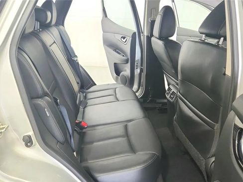 Used 2022 Nissan Rogue Sport SL AWD/4WD image 37