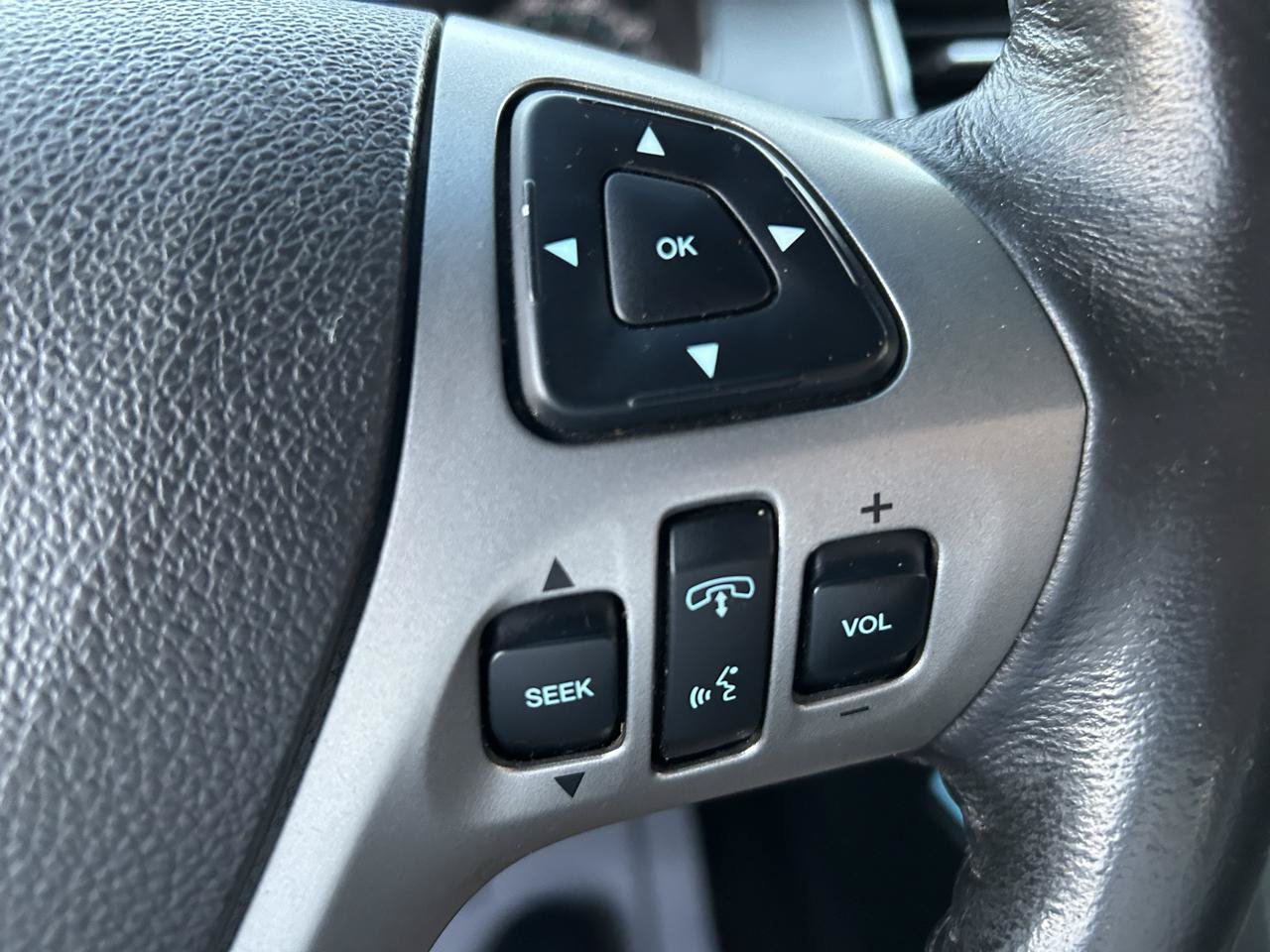 Used 2013 Ford Taurus SEL FWD image 18