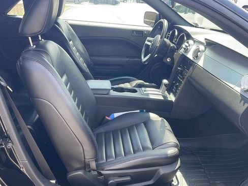 Used 2006 Ford Mustang GT Premium RWD image 11