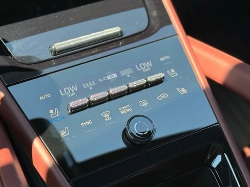 New 2025 Porsche Cayenne GTS AWD/4WD image 22