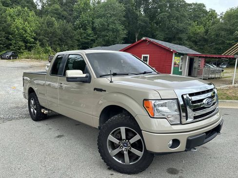 Used 2009 Ford F150 XLT RWD image 1