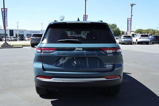 New 2027 Jeep Grand Cherokee Limited RWD image 7