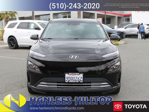 Used 2023 Hyundai Kona SE image 4