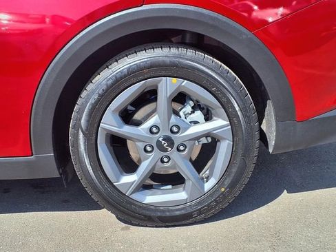 Used 2025 Kia K4 FWD image 7
