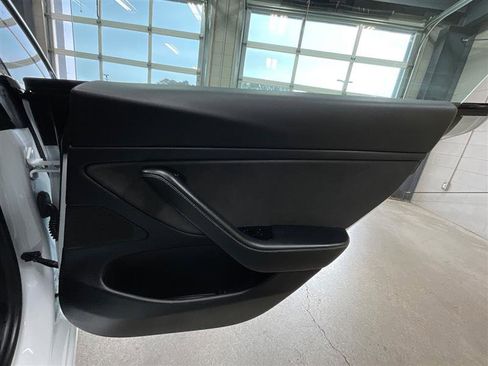 Used 2019 Tesla Model 3 Long Range image 20