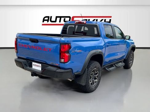 Used 2025 Chevrolet Colorado ZR2 w/ Technology Package AWD/4WD image 7