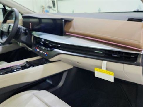 Certified 2025 Nissan Murano Platinum w/ Cargo Package image 28