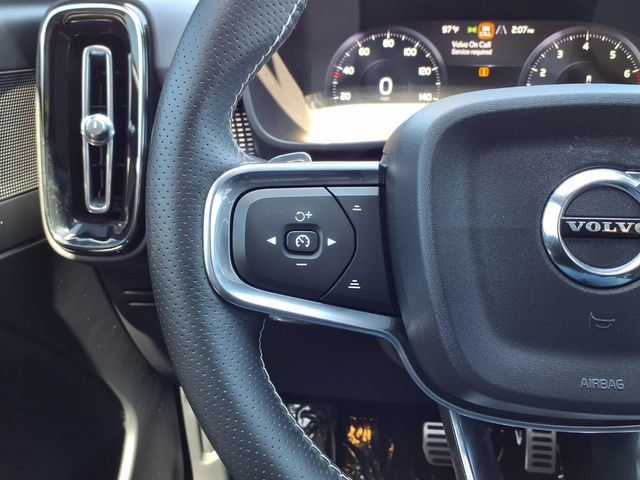 Used 2019 Volvo XC40 T5 R-Design AWD/4WD image 11