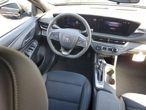 New 2026 Buick Envista Preferred w/ Convenience I Package FWD image 5