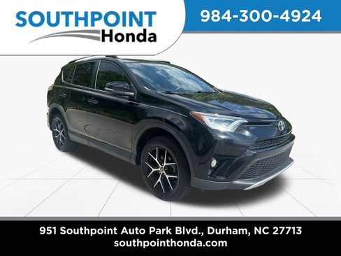 Used 2016 Toyota RAV4 SE FWD image 1