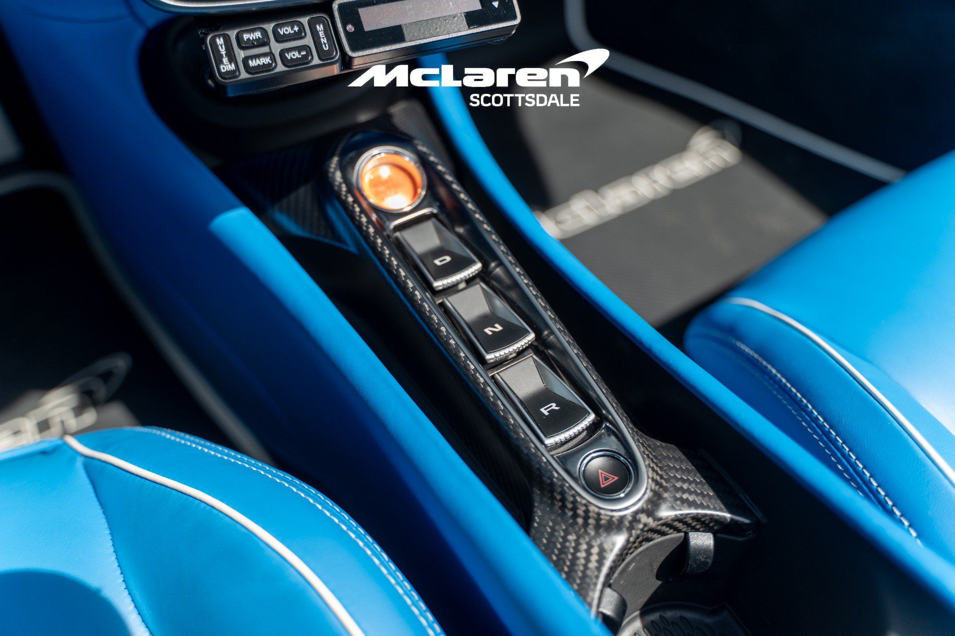 Used 2025 McLaren Artura Spider RWD image 17