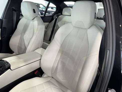 Used 2024 BMW 530i w/ Premium Package RWD image 31