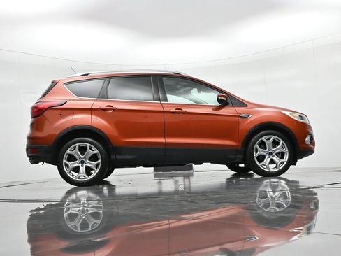 Used 2019 Ford Escape Titanium FWD image 23