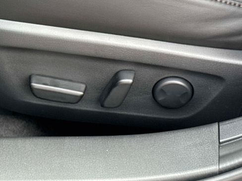 New 2026 MAZDA MAZDA3 2.5 S Hatchback w/ Premium Pkg FWD image 18