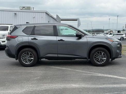 Used 2023 Nissan Rogue S AWD/4WD image 4