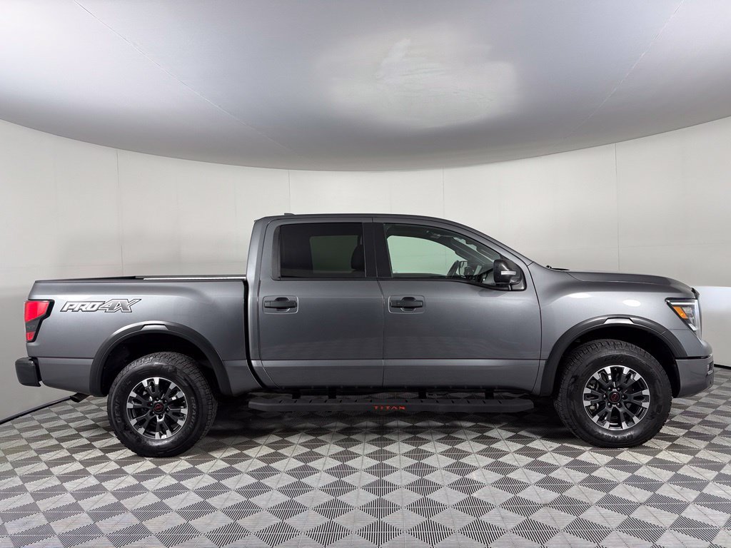 Used 2024 Nissan Titan PRO-4X w/ Pro-4x Convenience Package AWD/4WD image 6