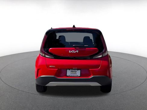 Used 2025 Kia Soul LX w/ LX Technology Package FWD image 12