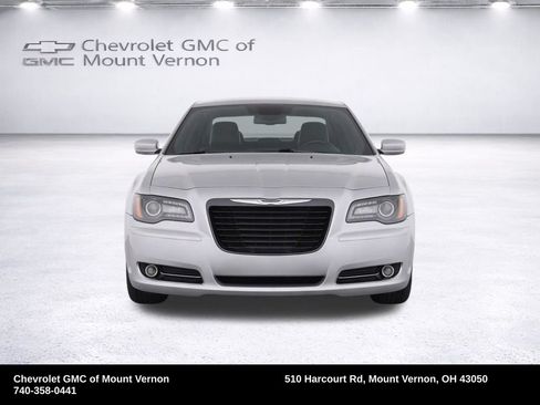 Used 2014 Chrysler 300 S AWD/4WD image 5