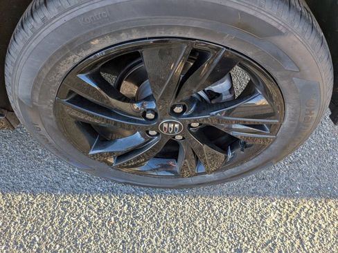 Used 2024 Buick Encore GX Sport Touring image 21