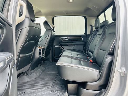 Used 2022 RAM 1500 Laramie AWD/4WD image 28