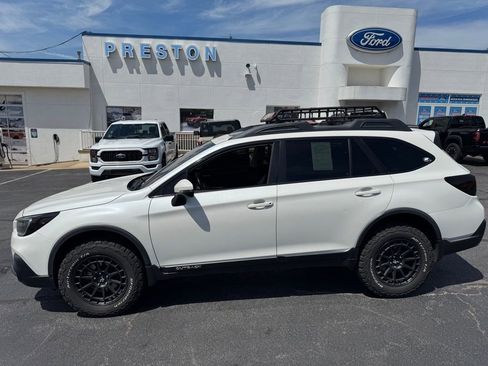 Used 2018 Subaru Outback 2.5i Limited AWD/4WD image 5