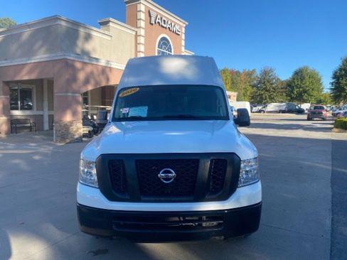 Used 2020 Nissan NV 2500 S image 8