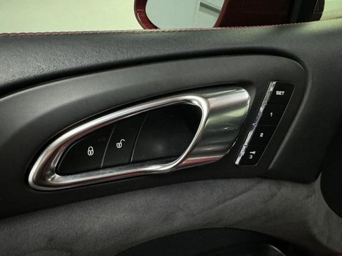 Used 2013 Porsche Cayenne GTS image 18