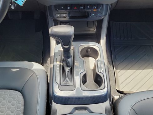Used 2019 Chevrolet Colorado Z71 RWD image 15