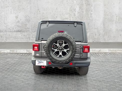 Used 2018 Jeep Wrangler Unlimited Rubicon w/ Steel Bumper Group AWD/4WD image 9