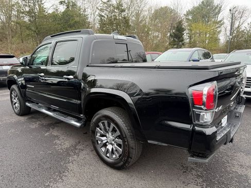 Used 2023 Toyota Tacoma Limited image 6